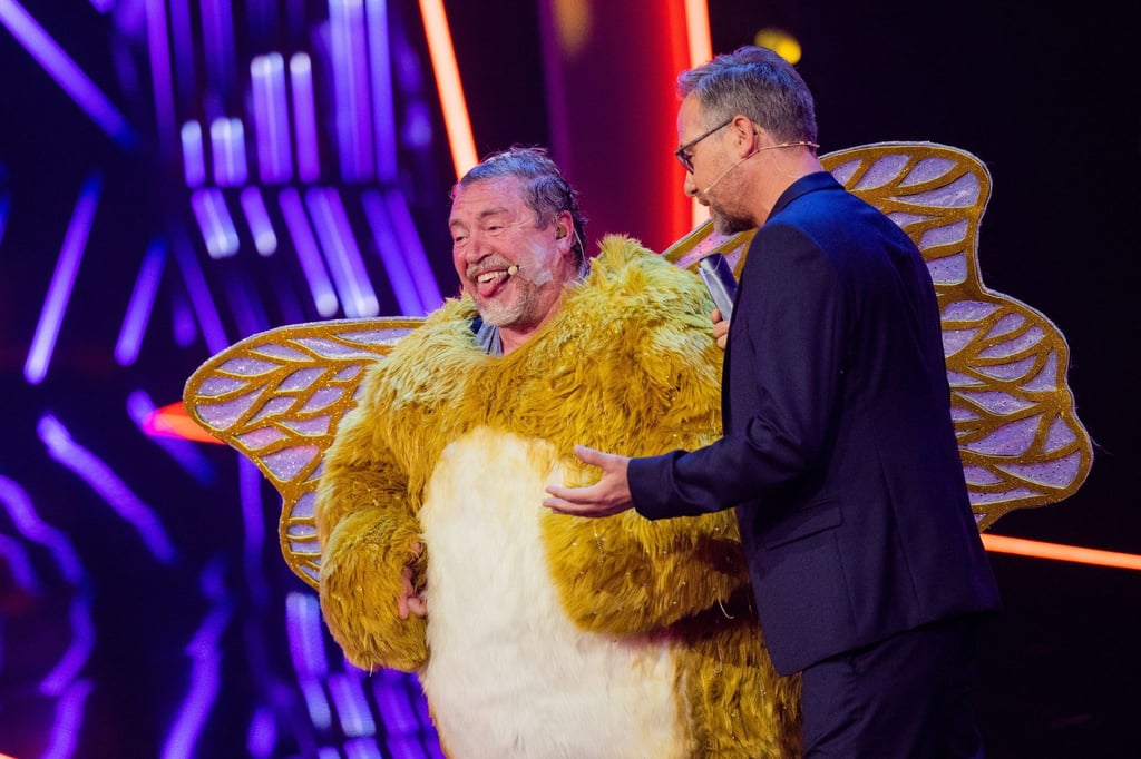 Armin Rohde als „Goldi“ neben Moderator Matthias Opdenhövel auf der Bühne.