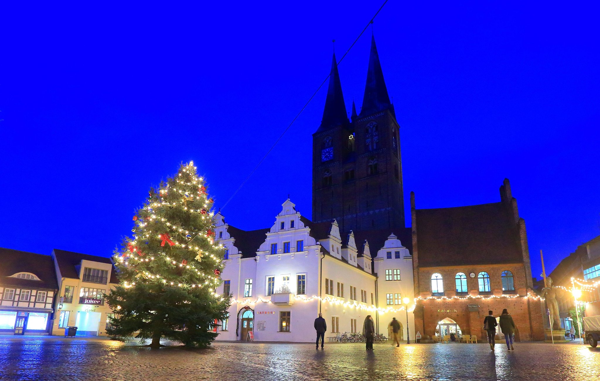 Weihnachtsmarkt Stendal 2024 Termine, Öffnungszeiten, Programm, Parken