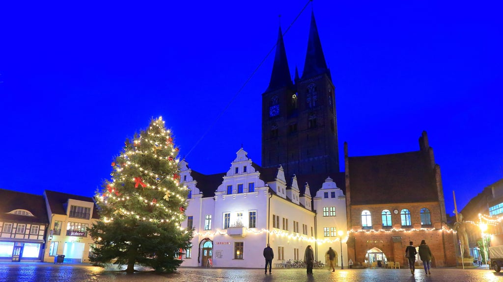 Weihnachtsmarkt Stendal 2023 Termine, Öffnungszeiten, Programm