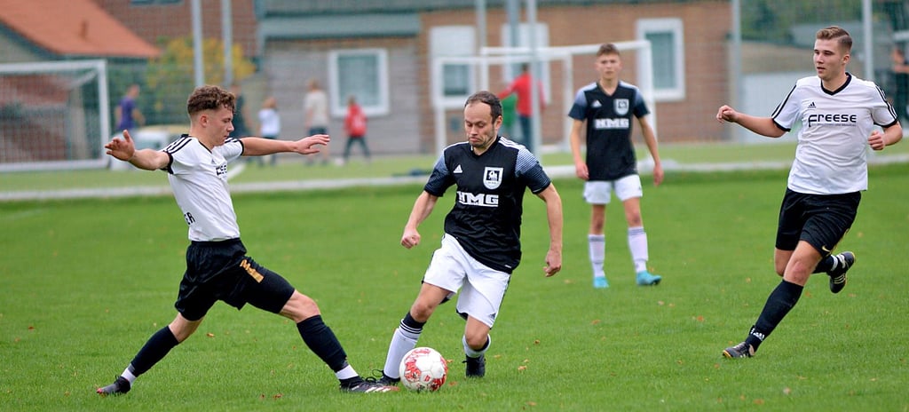 Der SV Darlingerode/Drübeck ist der aktuelle Titelverteidiger. Gegen den SC Heudeber konnte sich der SV D/D 2:0 (2:0) durchsetzen und den Viertelfinaleinzug perfekt machen.