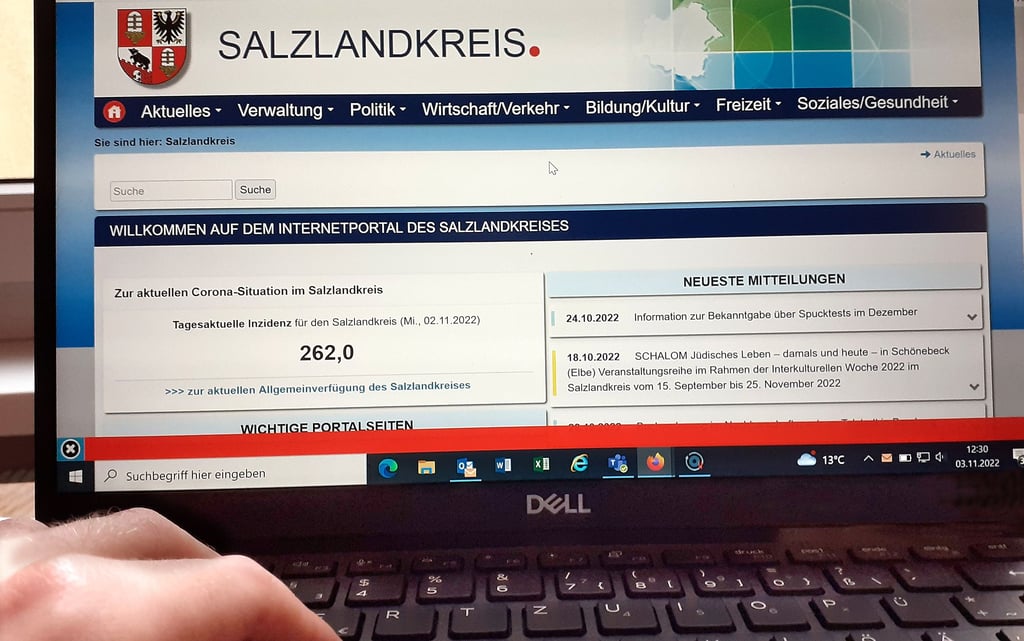 Ein Experte erkannte Lücken auf der Internetseite des Salzlandkreises. Über eine fehlerhafte Konfiguration konnten dutzende Passwörter, E-Mail-Zugänge und weitere sensibele Daten gefunden werden.