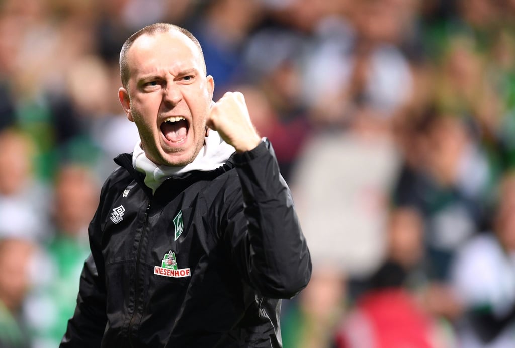 Werder Trainer Ole Werner jubelt.