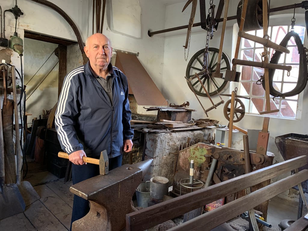 Hermann Schlüter ist in vierter Generation Schmied im Wanzleber Ortsteil Hemsdorf.