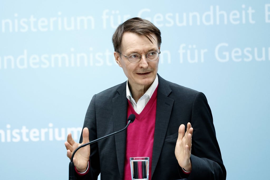 Gesundheitsminister Karl Lauterbach fordert eine beschleunigte Abkehr von fossilen Brennstoffen.