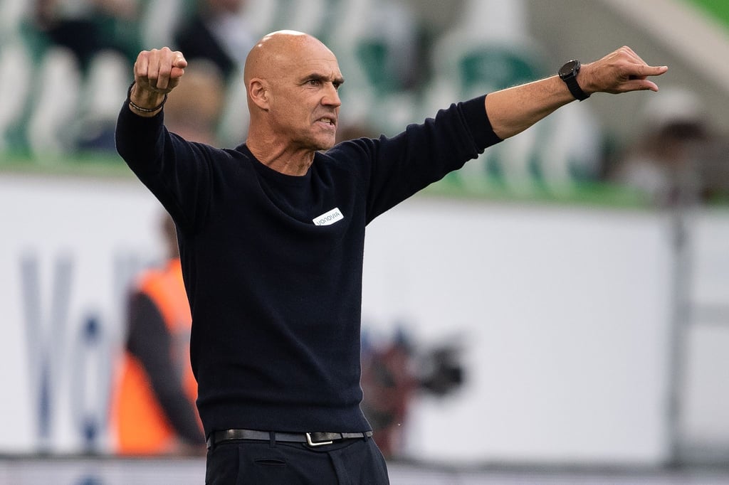 Bochums Trainer Thomas Letsch muss seine Abwehr für das Spiel gegen Dortmund umbauen.