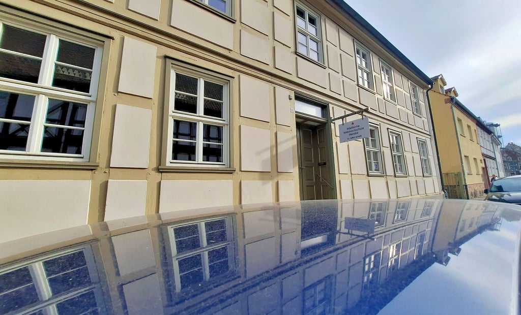 Die Volkshochschule in Stendal (Hallstraße 35): Das Kursangebot wurde im Laufe des vergangenen Jahres umgekrempelt.