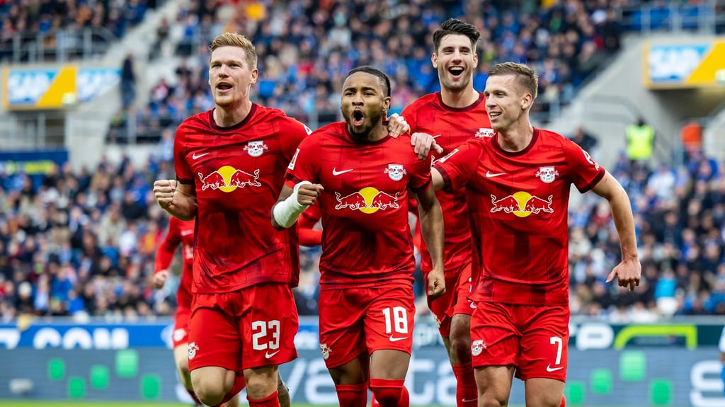 Leipziger Jubel-Armada: Halstenberg, Nkunku, Szoboszlai und Olmo.