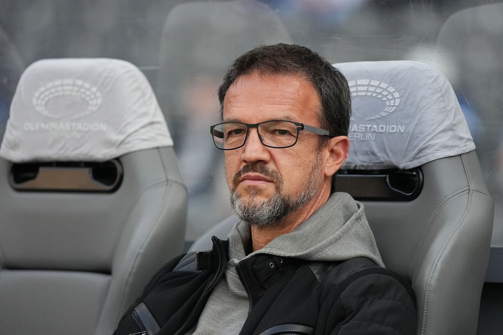Stellt Hertha BSC auf finanziell angespannte Zeiten ein: Herthas Manager Fredi Bobic.