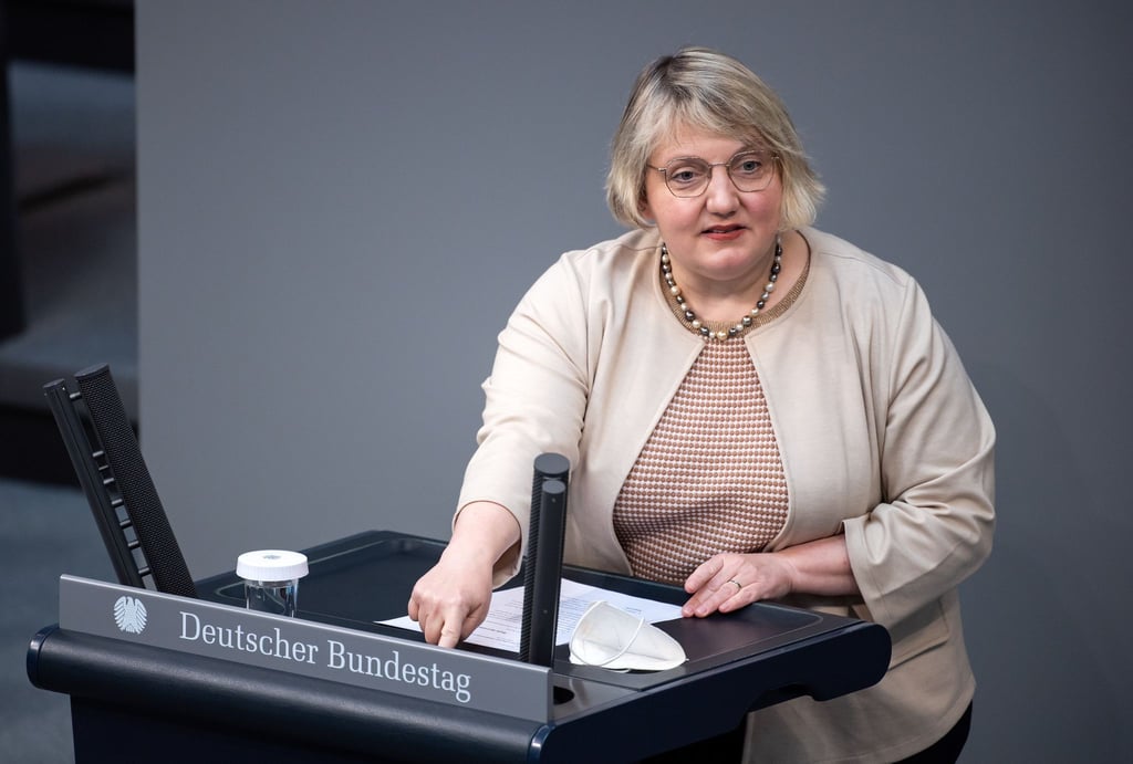 Katja Mast (SPD) spricht.