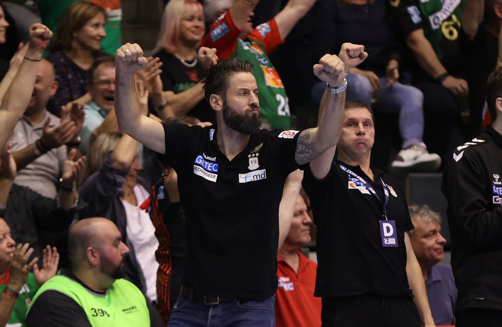 Mit neuer Energie gehen Trainer Bennet Wiegert (l.) und der SC Magdeburg die schwierige Aufgabe gegen die Rhein-Neckar Löwen an.