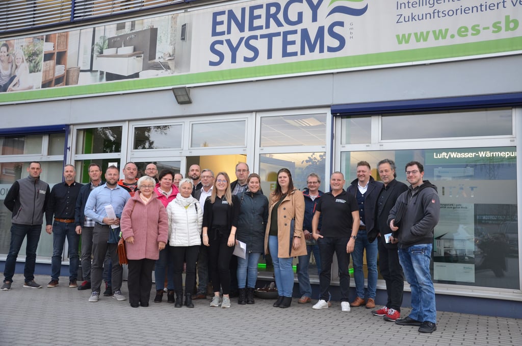 Der Arbeitskreis Schule-Wirtschaft der Stadt Schönebeck traf sich bei Energy Systems, um das Jahr auszuwerten.