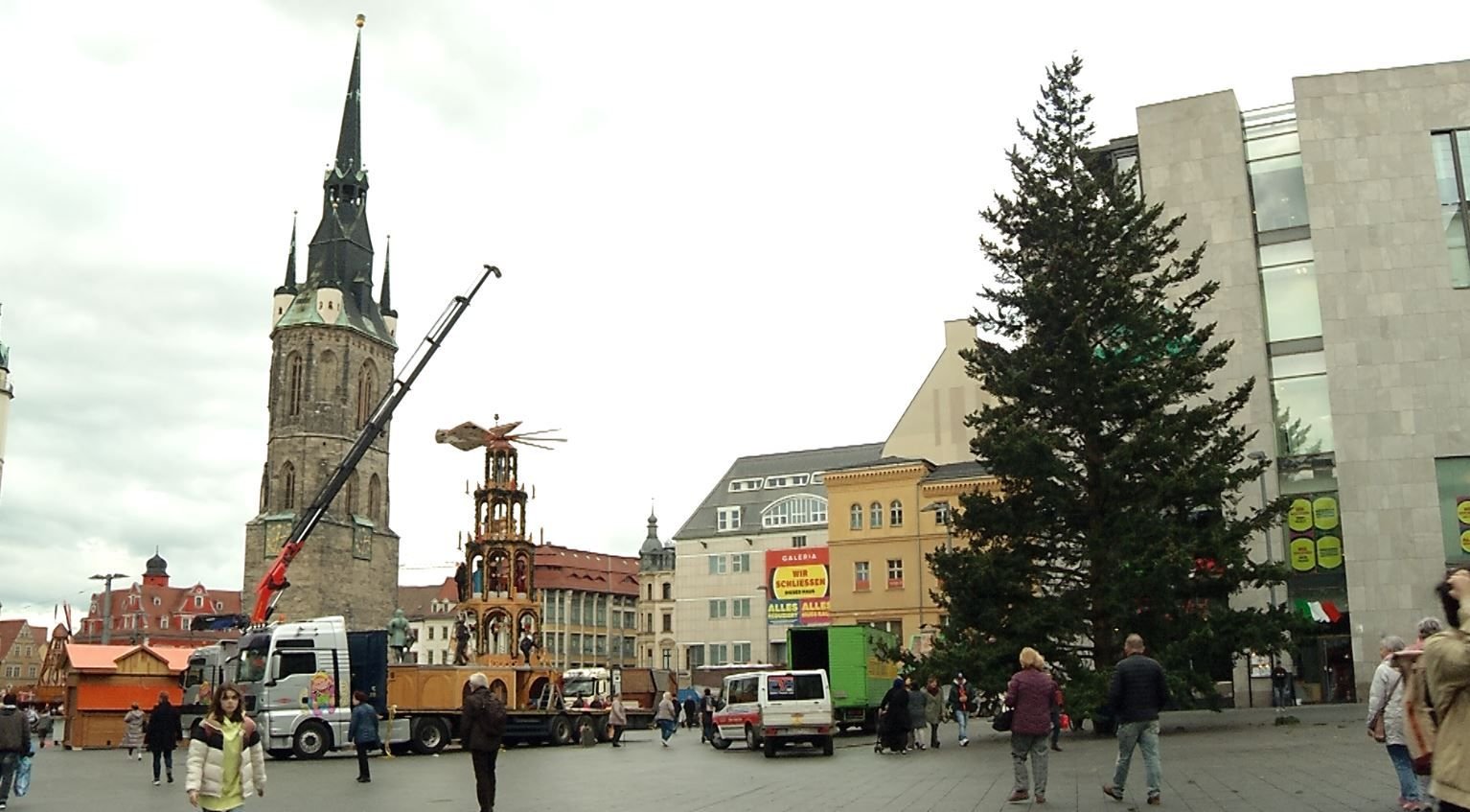 Video-News: TV Halle Aktuell Vom 09.11.22 - Weihnachtsbaum Auf Dem ...