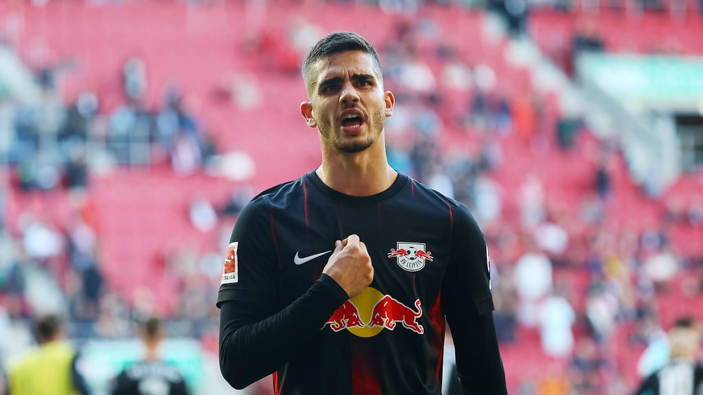 Yussuf Poulsen (l.) und Dani Olmo wollen mit ihren Ländern zur WM nach Katar.