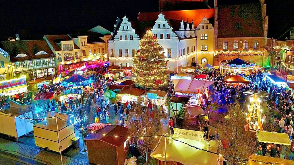 So sah der Stendaler Weihnachtsmarkt im Jahr 2019 aus. Dieses Jahr soll der Glanz wieder zurückkehren.