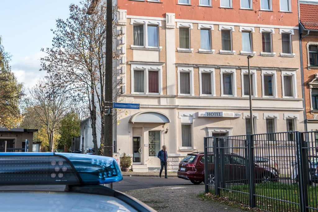 In einem Leipziger Hotel ist am Dienstag eine Frau tot aufgefunden worden.