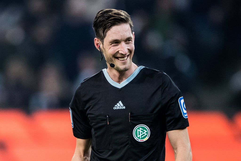 Matthias Jöllenbeck gehört zu den jüngeren Bundesliga-Schiedsrichtern.