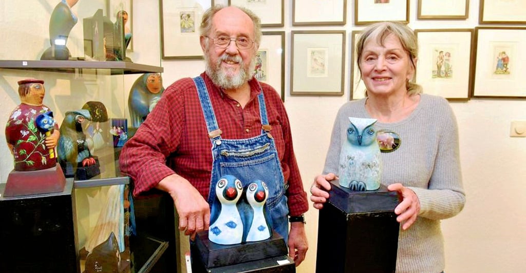 Das Künstler-Ehepaar Ursula und Dietmar Kirsch lädt am Wochenende in sein Atelier nach Friedeburg ein.