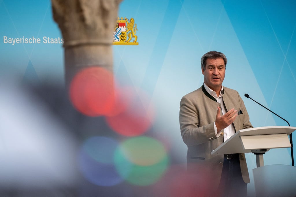Bayerns Ministerpräsident Markus Söder nimmt an einer Pressekonferenz teil.