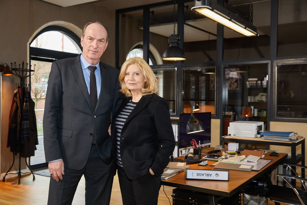Herbert Knaup und Sabine Postel ermitteln Woche für Woche in „Die Kanzlei“.