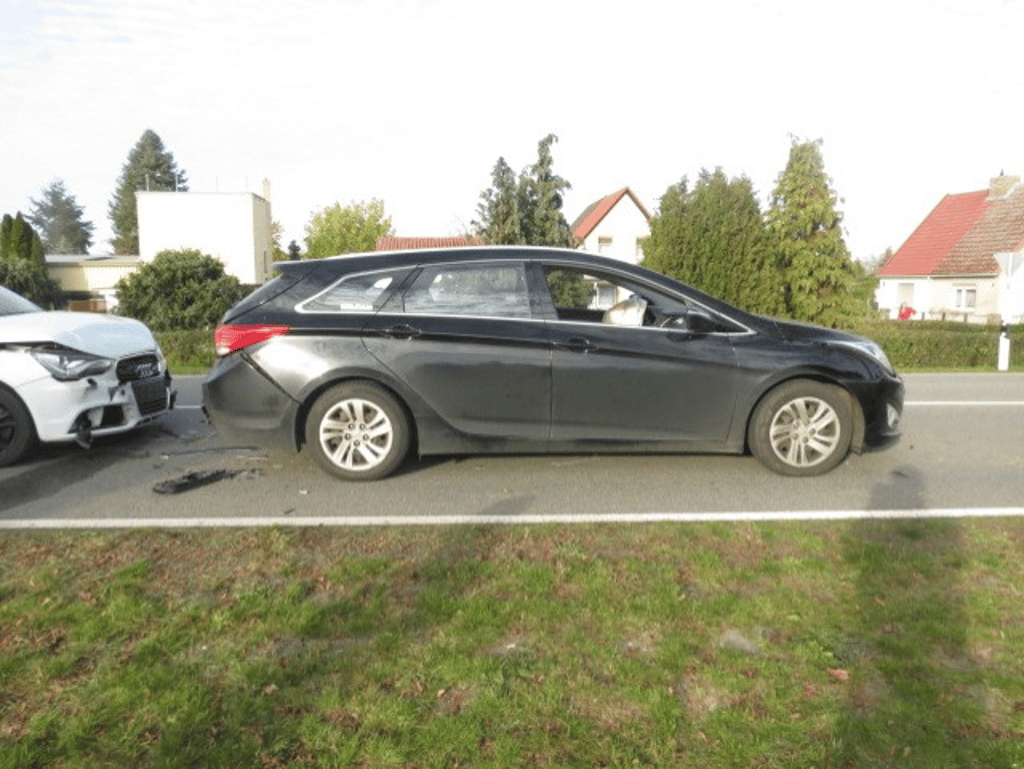 Der Audi kollidierte mit dem Hyundai.
