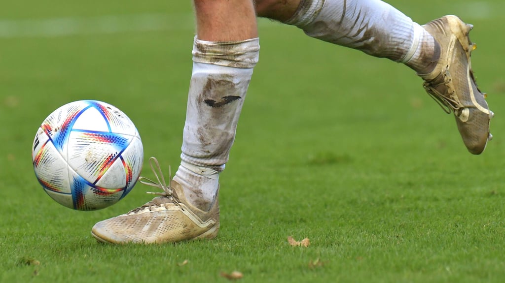In der Landesliga kam es zwischen Turbine Halle und dem FC Zeitz zu einem Spielabbruch.