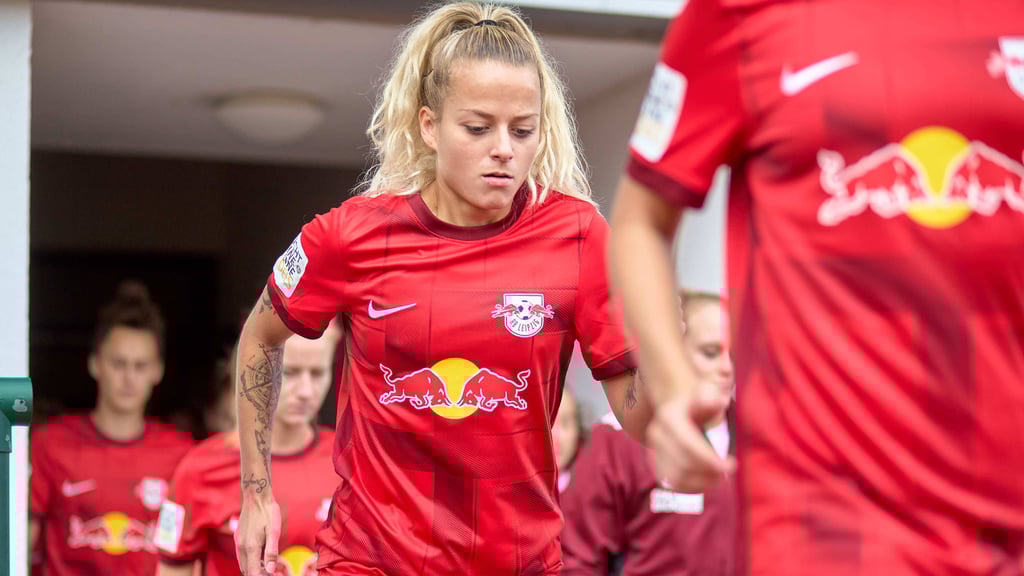 Jenny Hipp (l.) will in die erste Liga.