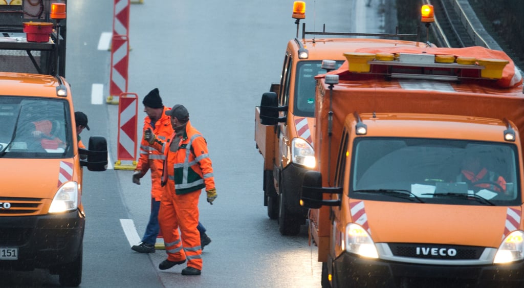 Straßenwärter müssen sich bei ihrer Arbeit auf den Autobahnen blind aufeinander verlassen können.
