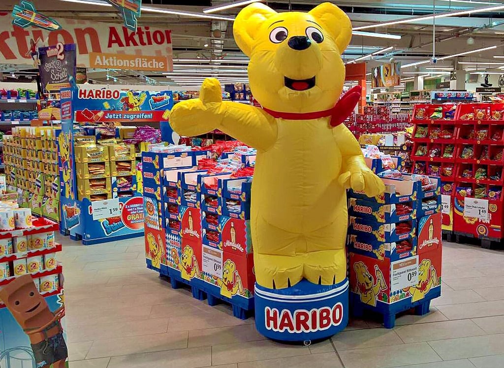 Ein Einkaufsmarkt hat einen Millionenscheck für Haribo ausgestellt - aber irgendjemand hat den Scheck verloren ...