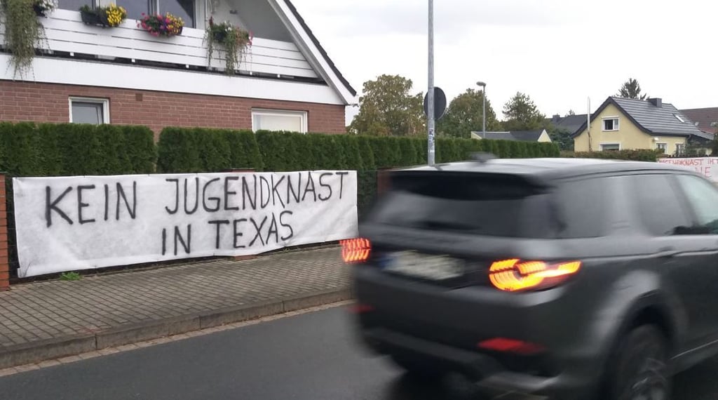 Die Magdeburger Volksstimme hatte zuletzt am 10.11.2022 berichtet, dass die Stadt vom Plan zur Unterbringung eines Jugendlichen im Parzellenweg abgerückt ist.