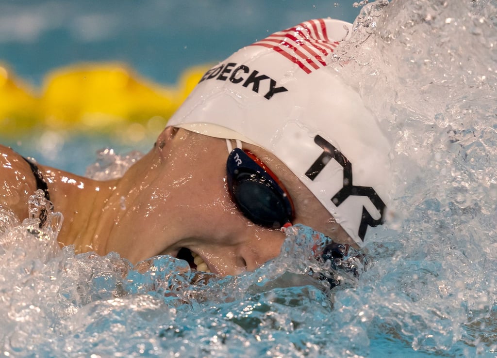 Zwei Kurzbahn-Weltrekorde in wenigen Tage stellte US-Schwimmern Katie Ledecky auf.