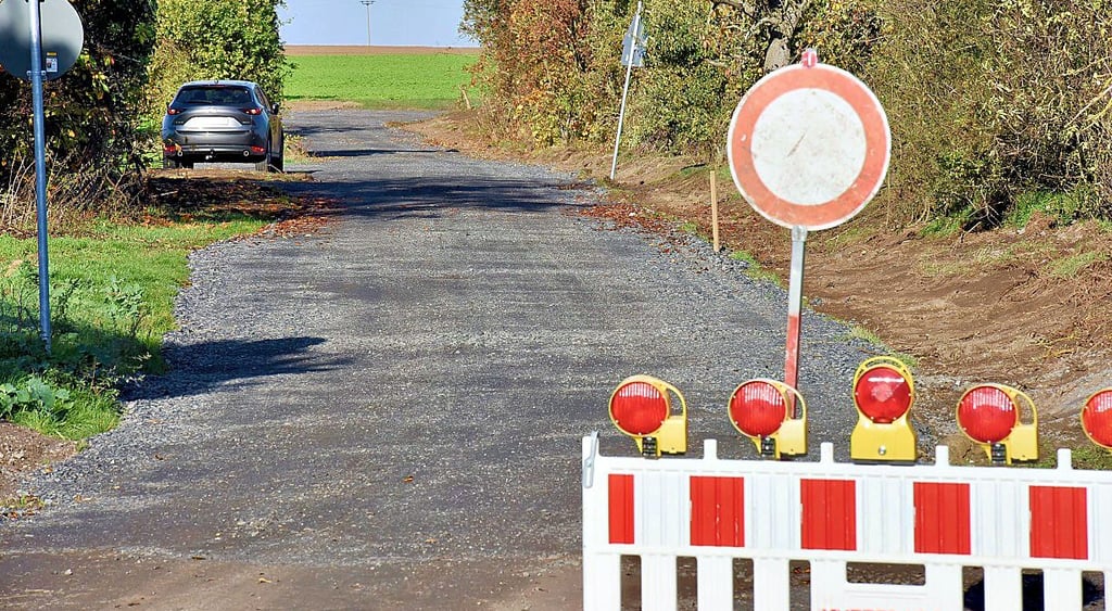 Für den Unterbau wurde eine Schotterschicht aufgebracht.