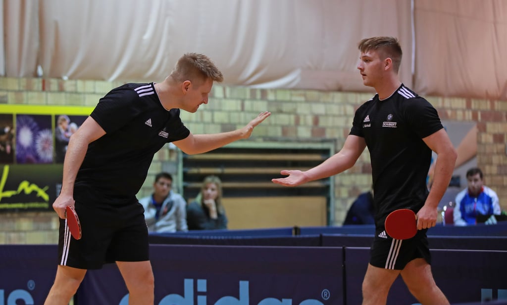 Jens Köhler und Lucas Hörhold (r.) holten die letzten beiden Punkte in Holzhausen.