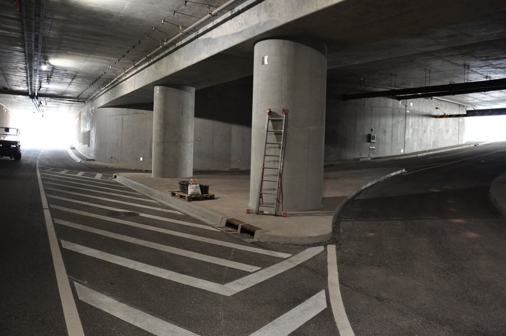 Der neue Magdeburger Citytunnel ist endlich komplett, Anschlussstellen sind noch im Bau – die Eröffnung rückt ins Jahr 2023. Bis dahin muss die Verwaltung noch die vorgeschriebene Überwachung des neuen Verkehrsbauwerks organisieren.