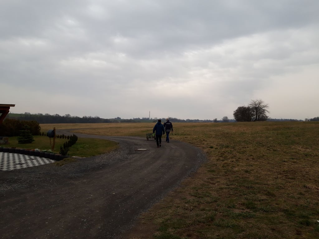 Auf dieser Fläche soll das Wohngebiet Kornblumenweg entstehen.