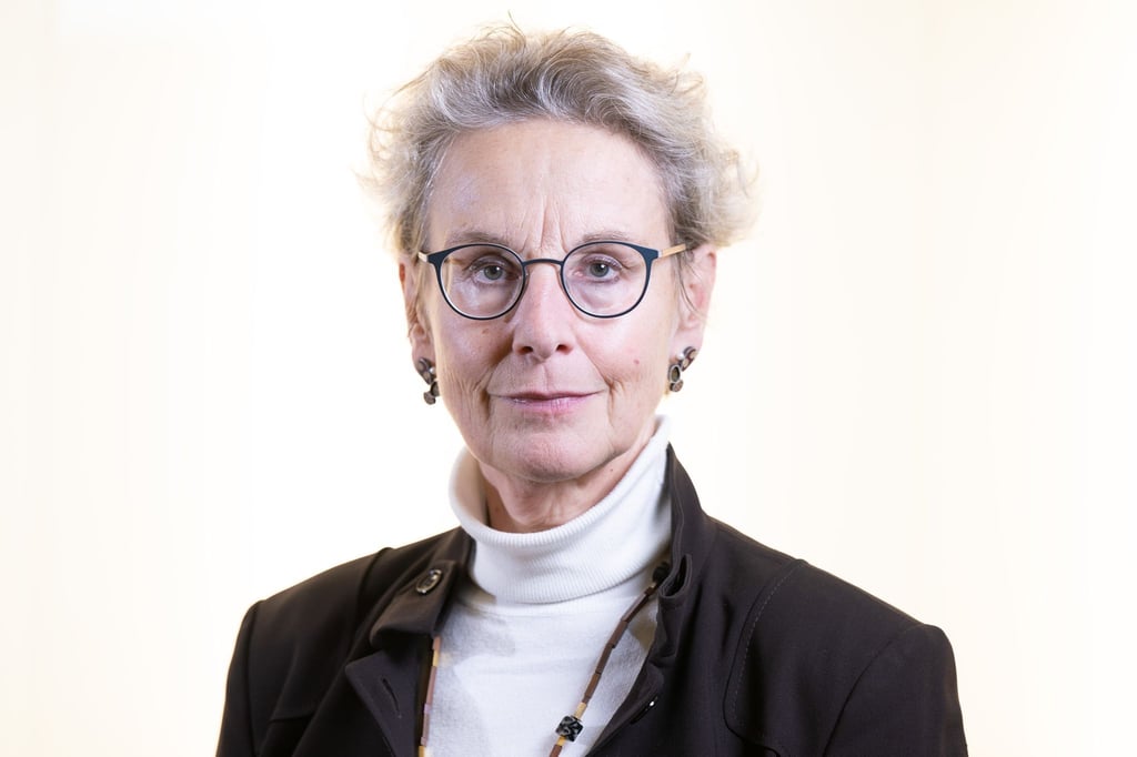 Ursula M. Staudinger, Rektorin TU Dresden, steht im Rektorat.
