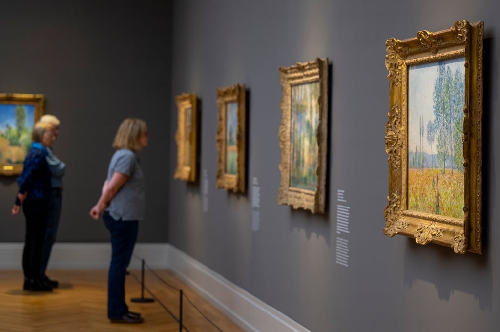 Gemälde in der Impressionisten-Ausstellung im wiedereröffneten Museum Barberini.