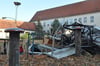 Stilleben mit Lampenschrott: Der Abriss des Solpker Grundschulgebäudes verzögerte sich.