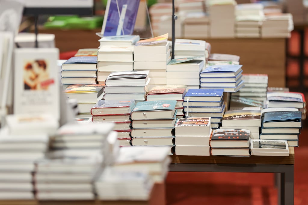 Neu im Buchhandel erscheint jetzt eine Anthologie zum Thema "Wende".
