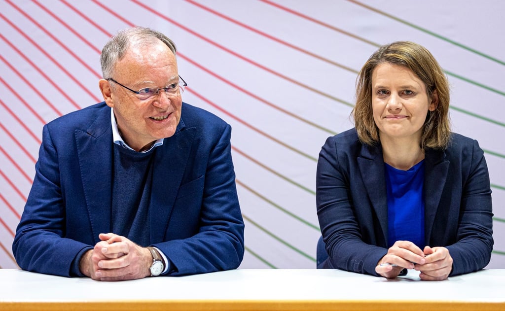 Stephan Weil und Julia Willie Hamburg.