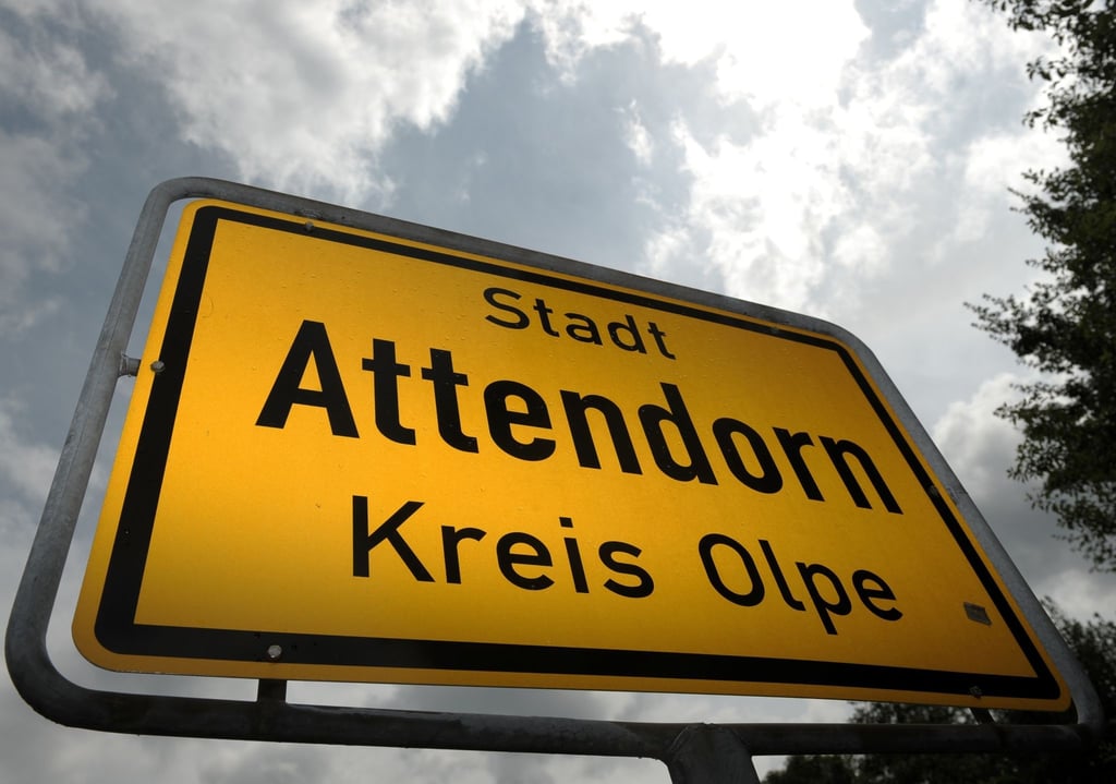 Ein acht Jahre altes Mädchen soll nahezu sein gesamtes Leben lang in einem Haus im Sauerland festgehalten worden sein.