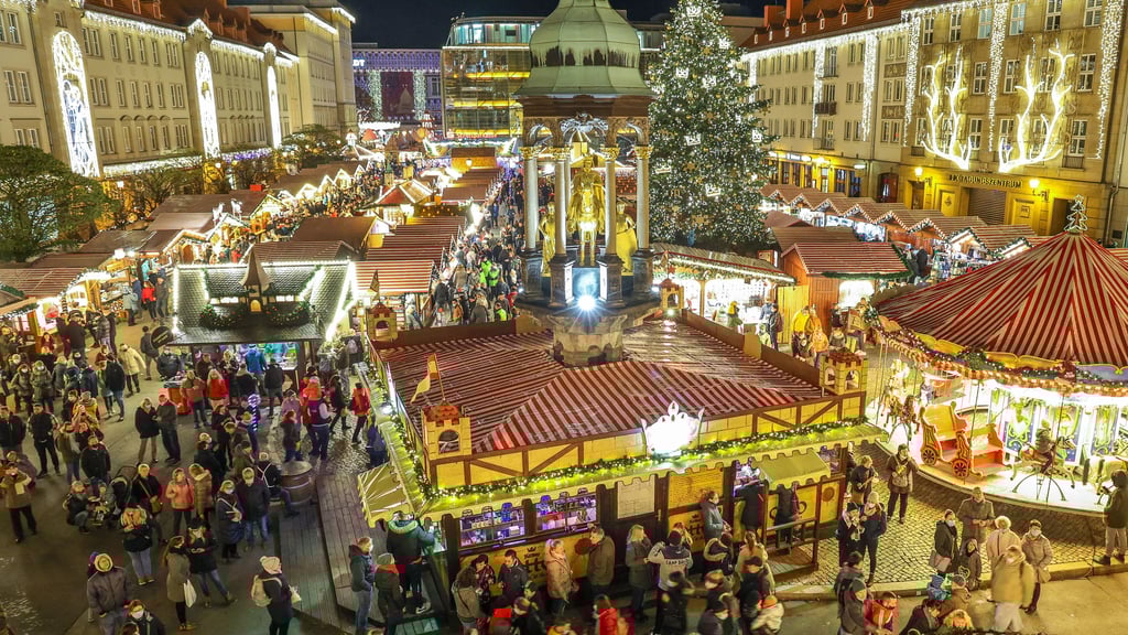 Mehr als eine Million Besucher zählt jedes Jahr der Magdeburger Weihnachtsmarkt. Auch 2024 steht wieder die Frage im Raum, welche Stände es auf den Markt schaffen.