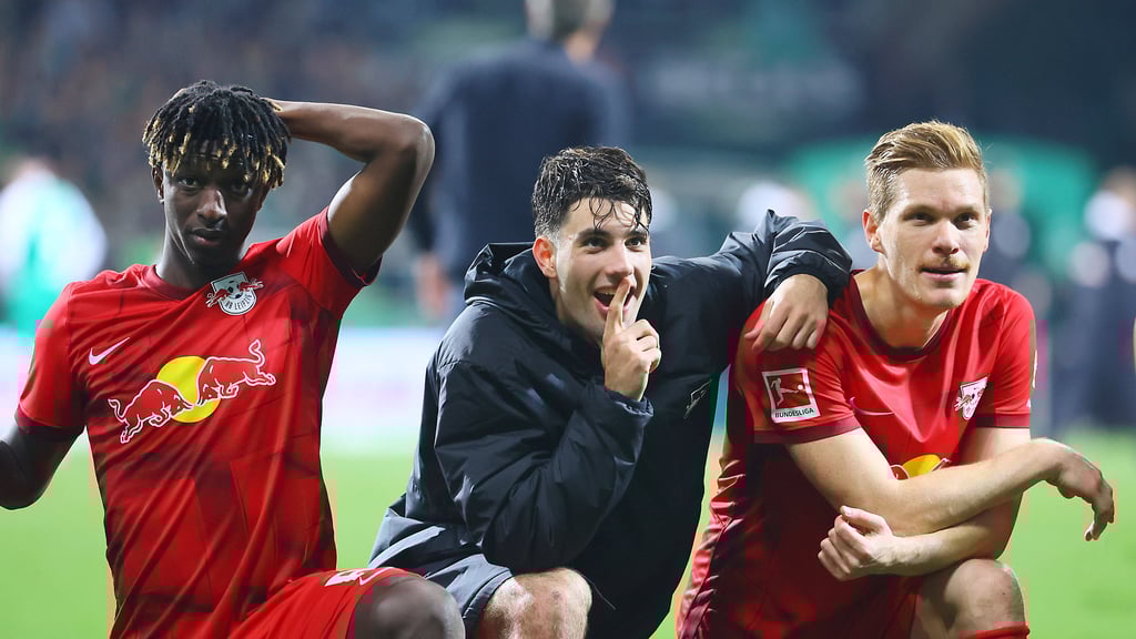 Amadou Haidara (l.) ist RB Leipzigs Einwechselkönig, Dominik Szoboszlai (M.) der beste Torvorbereiter.