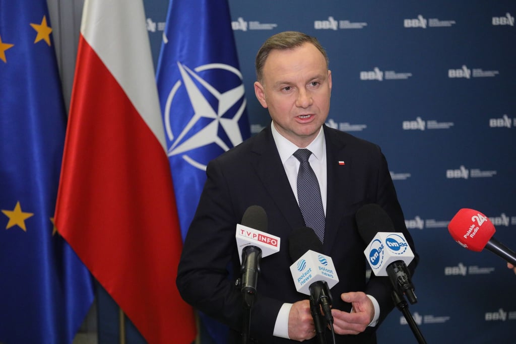 Der polnische Präsident Andrzej Duda spricht auf einer Pressekonferenz nach der Sitzung des Regierungsausschusses für Landesverteidigung und Verteidigungsangelegenheiten.