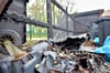 Mitten in der Nacht gingen mehrere große Abfallcontainer auf dem Gelände des Kinder- und Jugendheims in Magdeburg in Flammen auf.