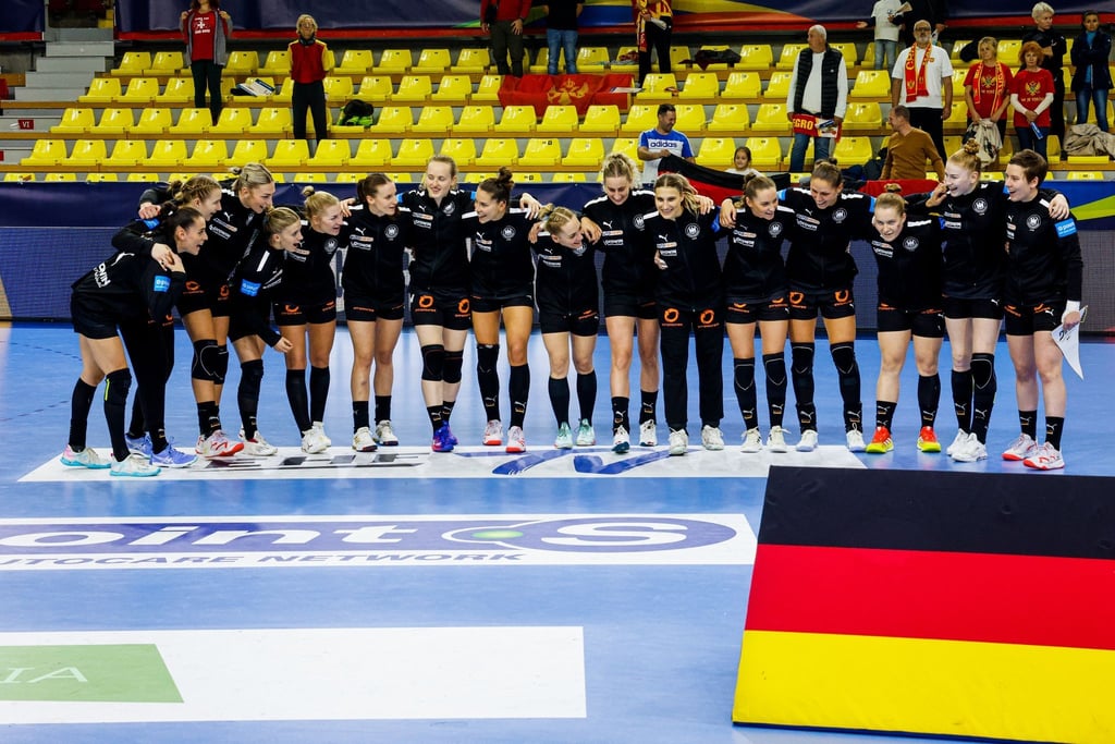 Die deutschen Spielerinnen vor dem Spiel gegen Frankreich.