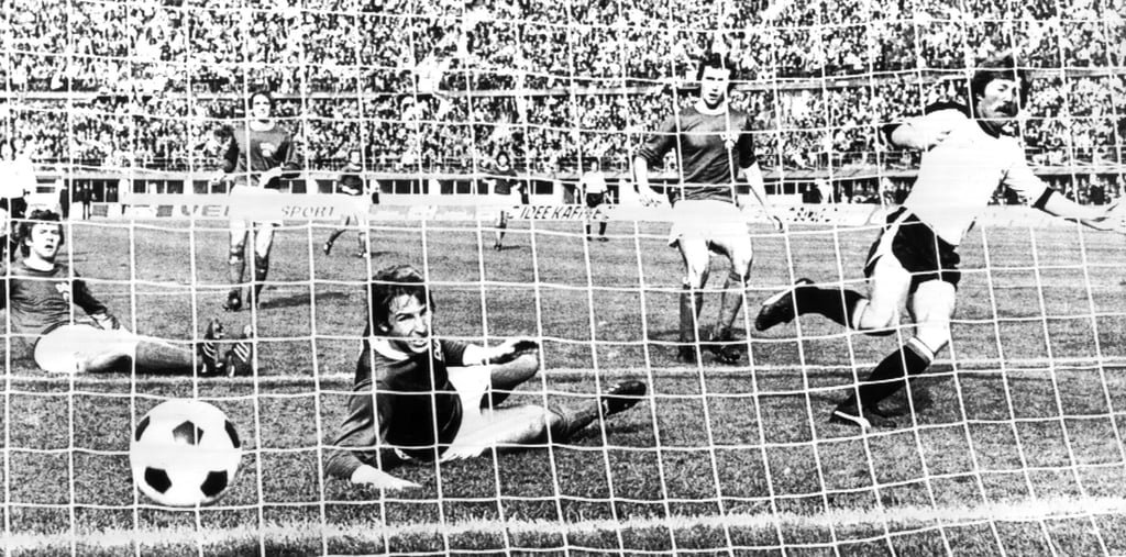 1977 spielte er vor 72.000 Fans in Wien. Nun kommt ein ehemaliger DDR-Nationalspieler zum Gespräch nach Salzwedel.