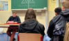 Beim Vorlesetag hat Justizministerin Weidinger vor Schülern der Gemeinschaftsschule „Am Diesterwegring“ gelesen.  