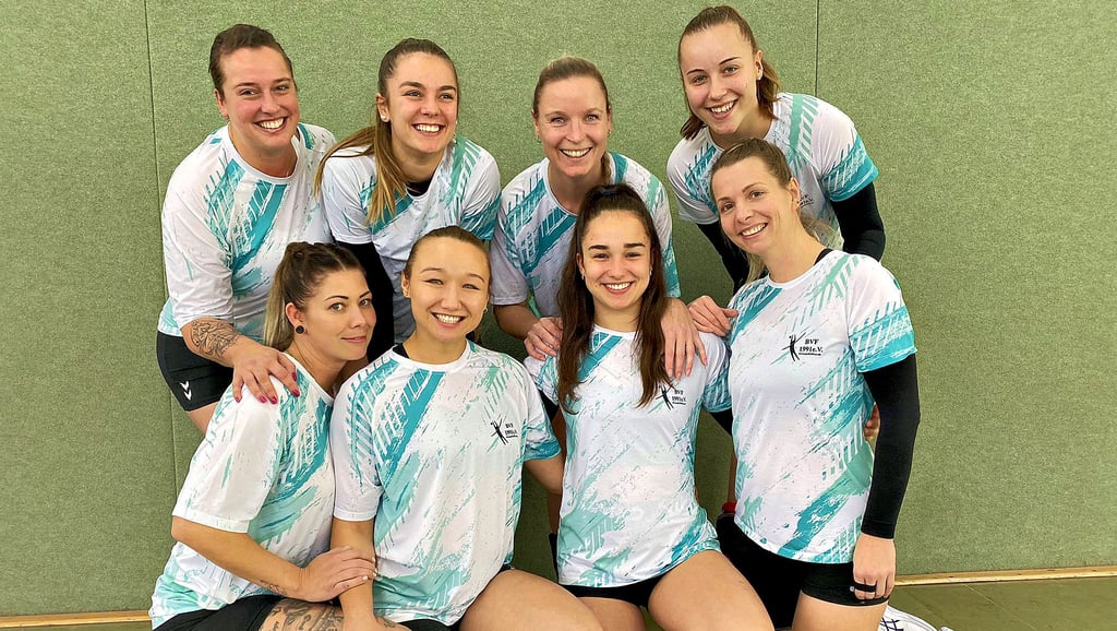 Auch wenn das Team der Blankenburger Volleyballfreunde die Verletzung einer Spielerin verkraften musste, konnte es mit zwei Siegen aus Zeitz zurückkehren.