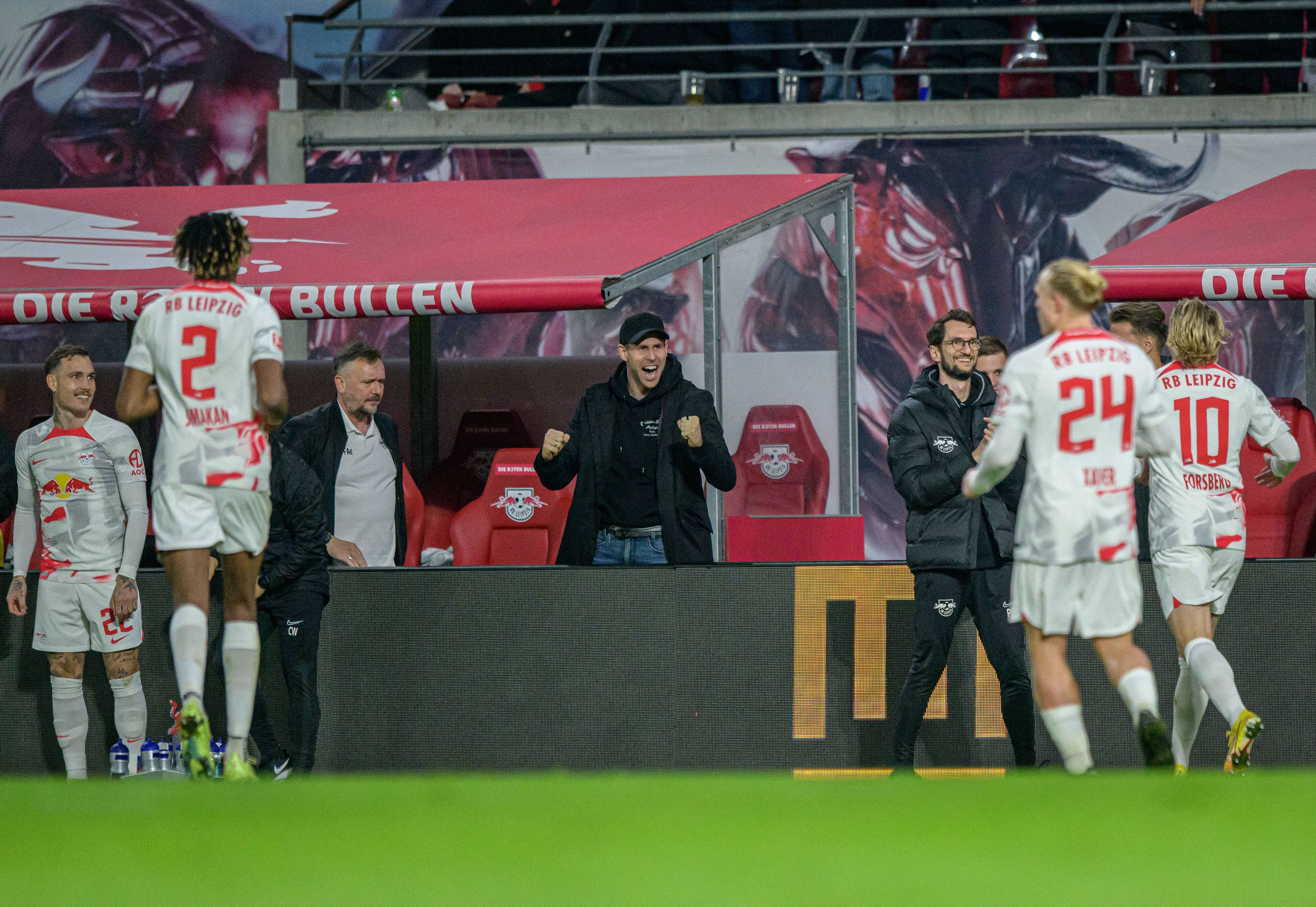 Gulácsi Ist Dabei: Zehn Tage Trainingslager Für RB Leipzig