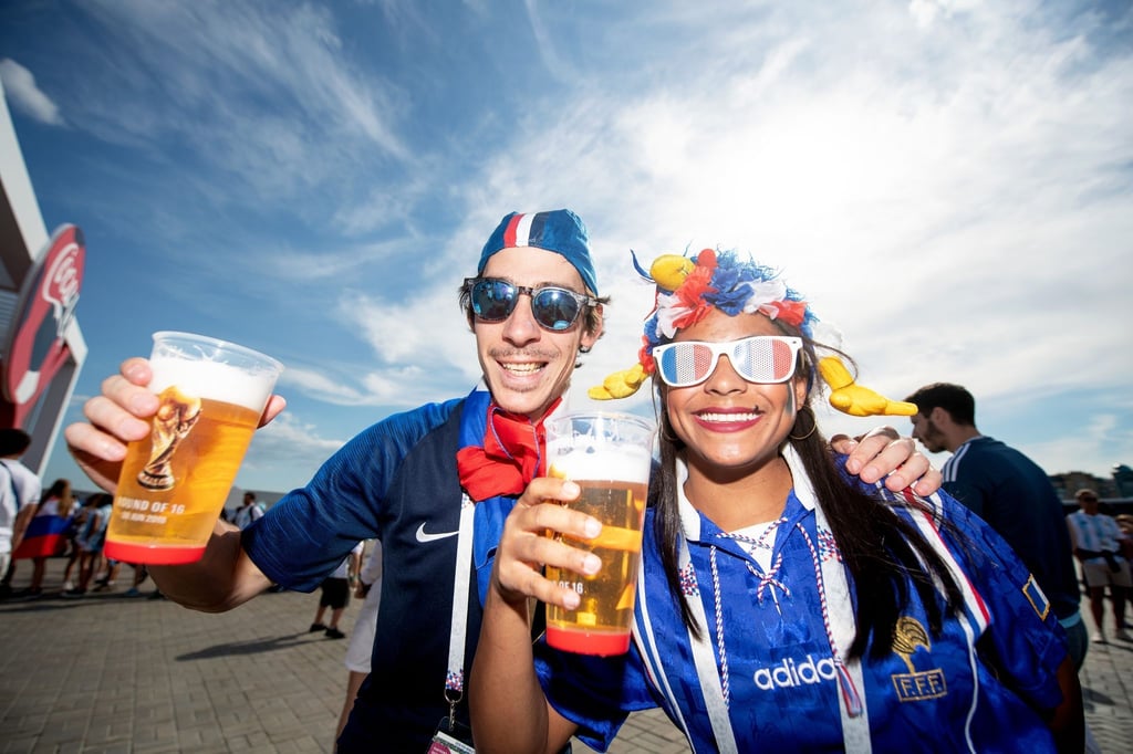 Fans bei der letzten WM in Russland - in Katar ist der Alkoholausschank massiv eingeschränkt.